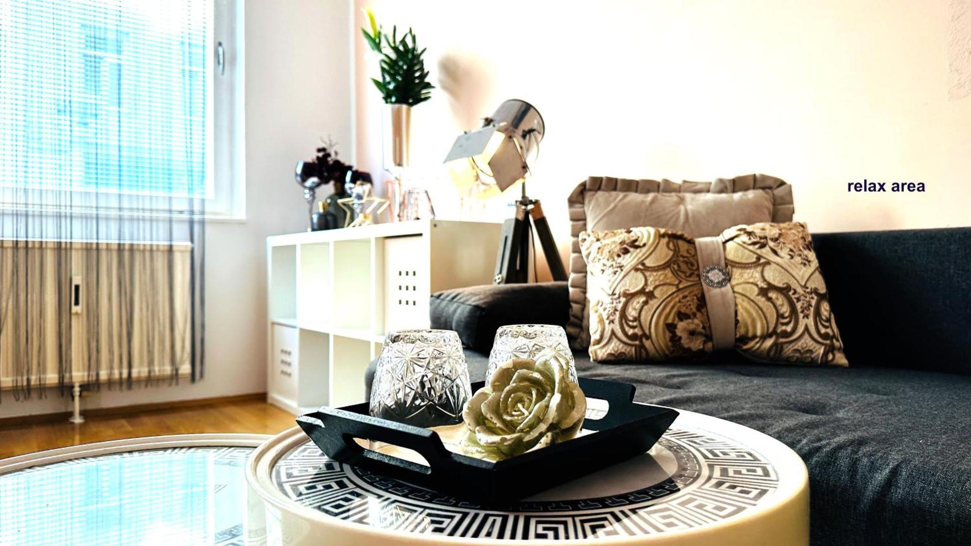 12-Fratelli Apartments Schloss Schonbrunn 10 To City เวียนนา ภายนอก รูปภาพ